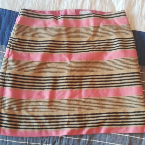 Like New Loft pink and tan skirt - Picture 2 of 4